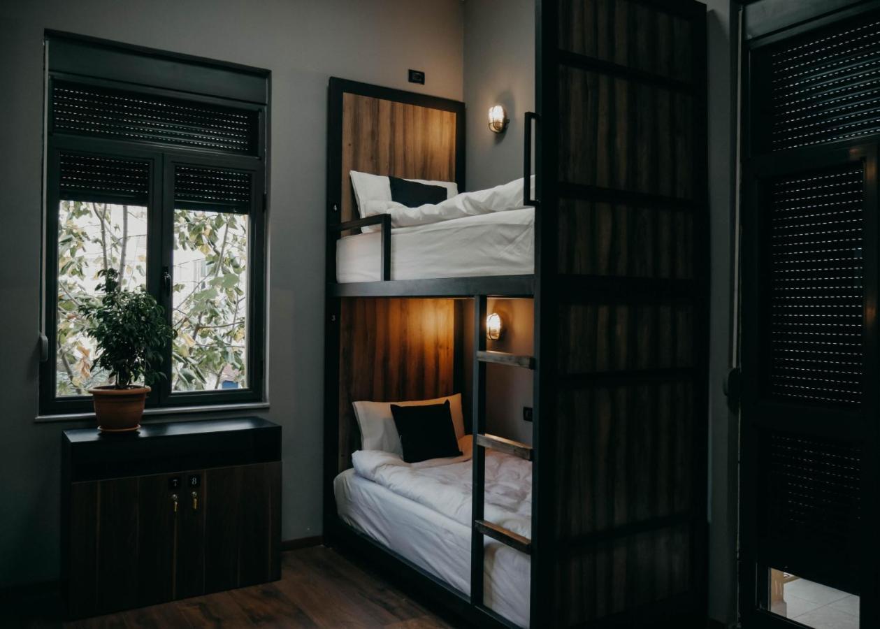 The Maze Hostel 티라나 외부 사진