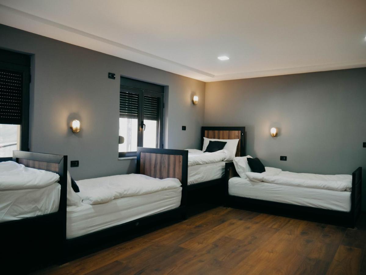 The Maze Hostel 티라나 외부 사진