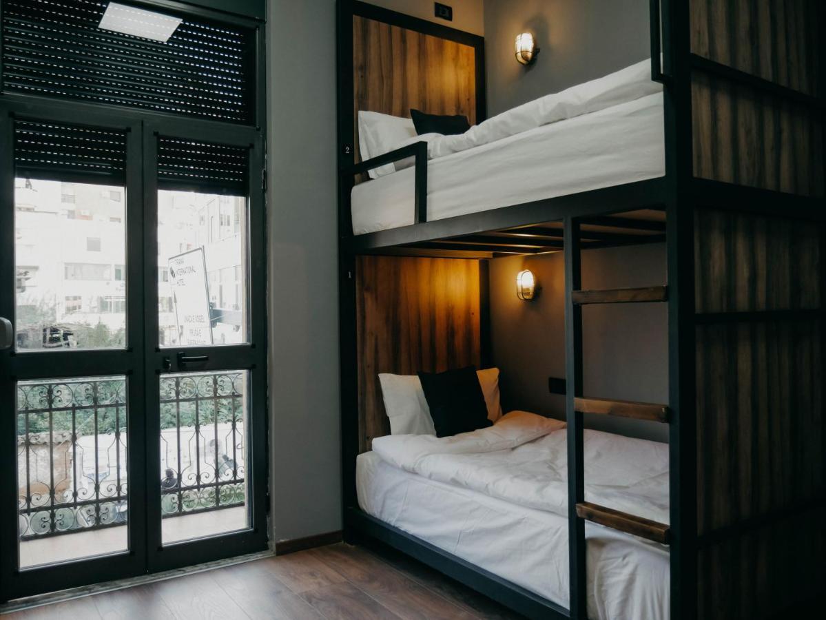 The Maze Hostel 티라나 외부 사진